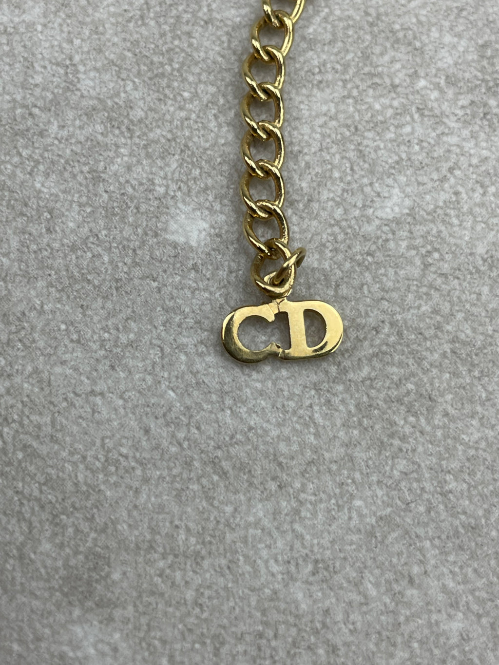 Collier Christian Dior Vintage avec Pendentif