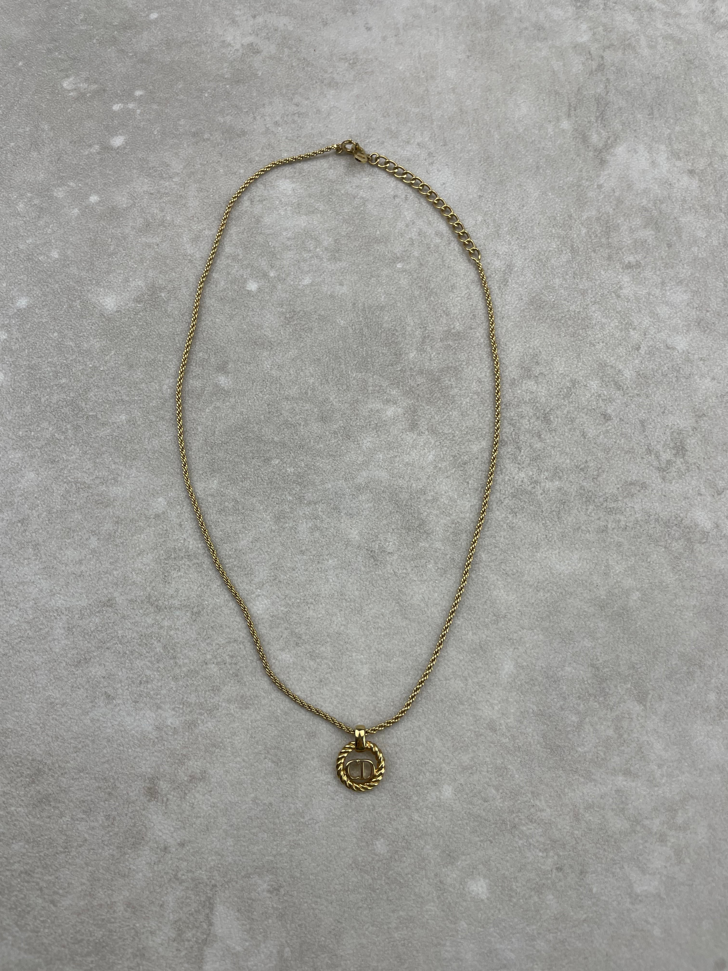 Collier Christian Dior Vintage avec Pendentif